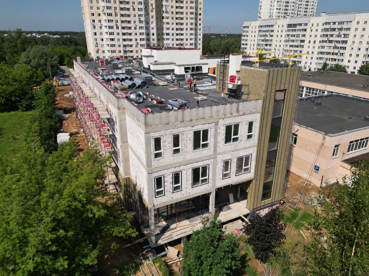 видео с коптера, пристройка к гимназии 13, гимназия 13 в долгопрудном,