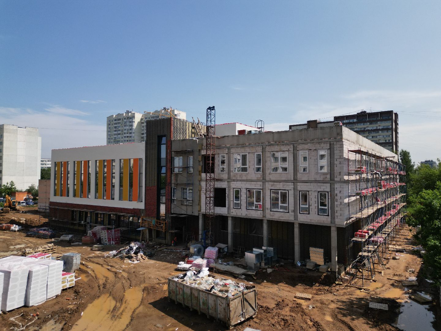 видео с коптера, пристройка к гимназии 13, гимназия 13 в долгопрудном,