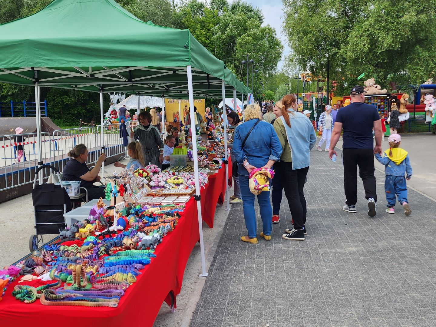 чехов, улица пушкина, парк культуры и отдыха, реконструкция, благоустройство, тропинки, спортивные площадки, парковка, кафе, госпрограмма московской области, формирование комфортной городской среды,