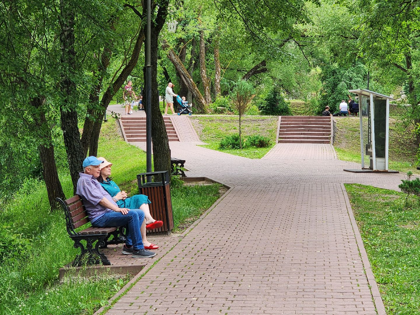 чехов, улица пушкина, парк культуры и отдыха, реконструкция, благоустройство, тропинки, спортивные площадки, парковка, кафе, госпрограмма московской области, формирование комфортной городской среды,