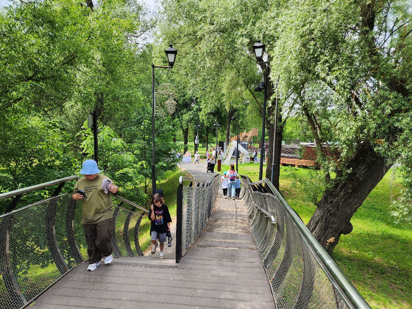 чехов, улица пушкина, парк культуры и отдыха, реконструкция, благоустройство, тропинки, спортивные площадки, парковка, кафе, госпрограмма московской области, формирование комфортной городской среды,