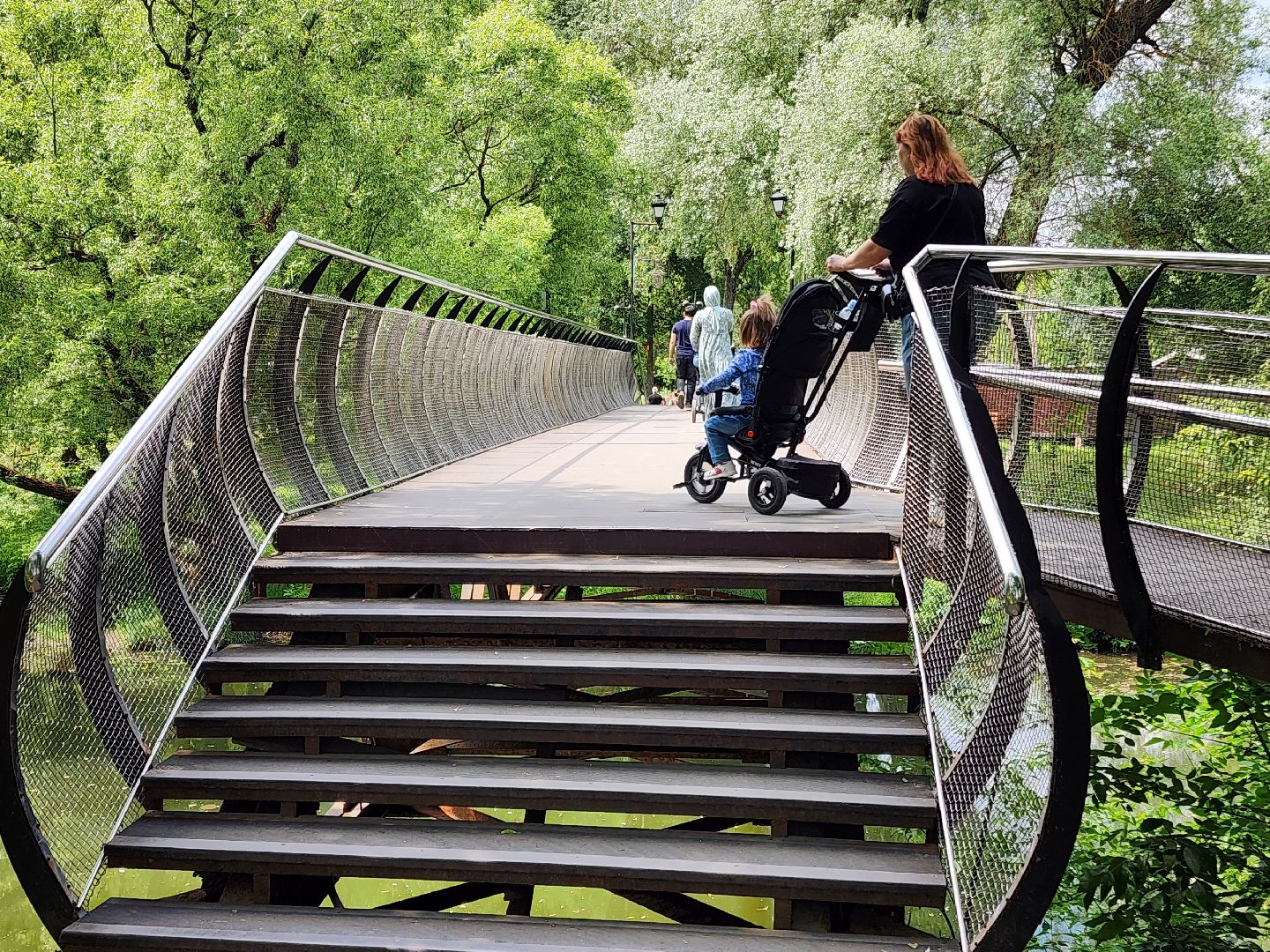 чехов, улица пушкина, парк культуры и отдыха, реконструкция, благоустройство, тропинки, спортивные площадки, парковка, кафе, госпрограмма московской области, формирование комфортной городской среды,