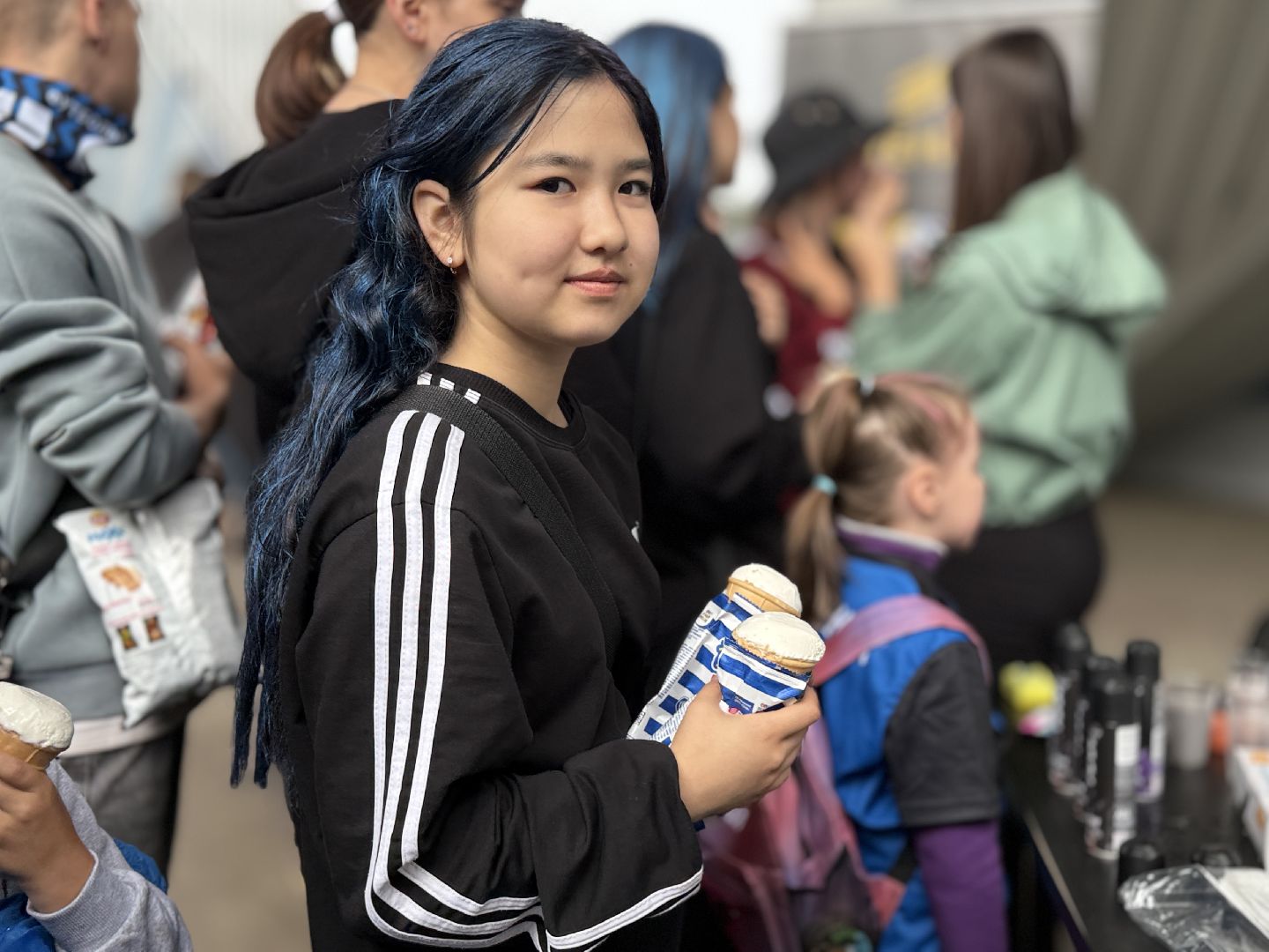 раменское, сатурн, леон сатурн, футбольные фанаты, бесплатное мороженое,