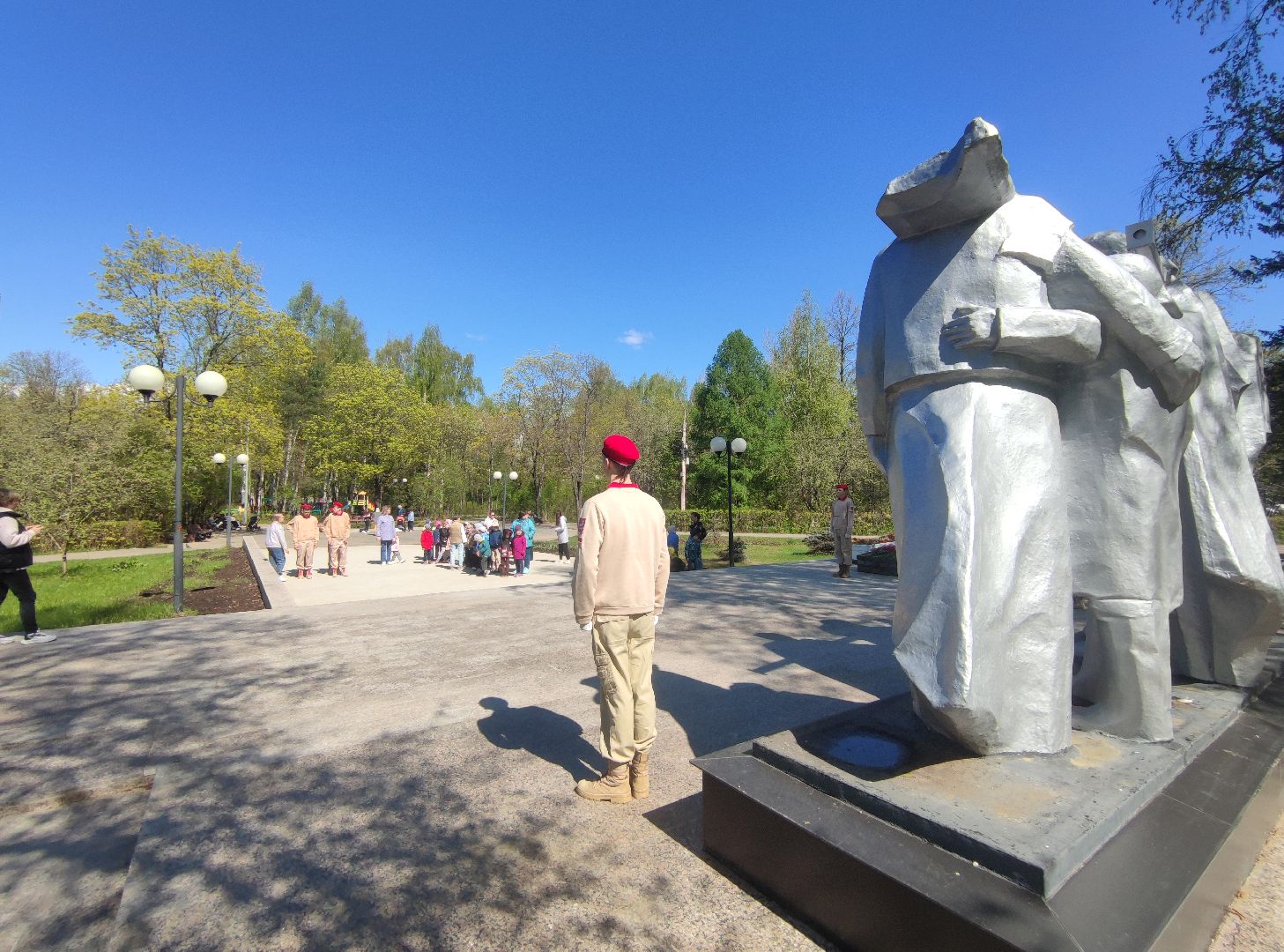 Почетный караул, школьники, Юнармия, Дубна