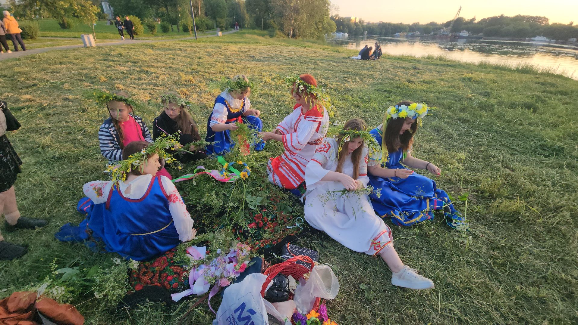 долгопрудный, парк мысово, концерт, славянские традиции, праздник ивана купала, хоровод, костер,кмц долгопрудный,