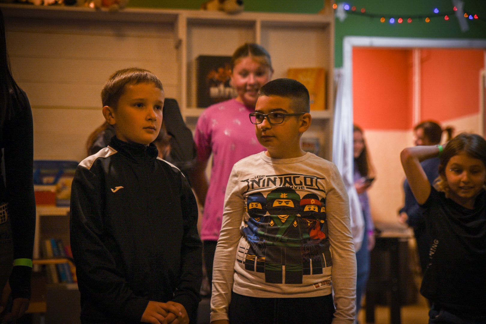 бронницы, летний лагерь в бронницах , дети, молодежный лагерь яркое лето,