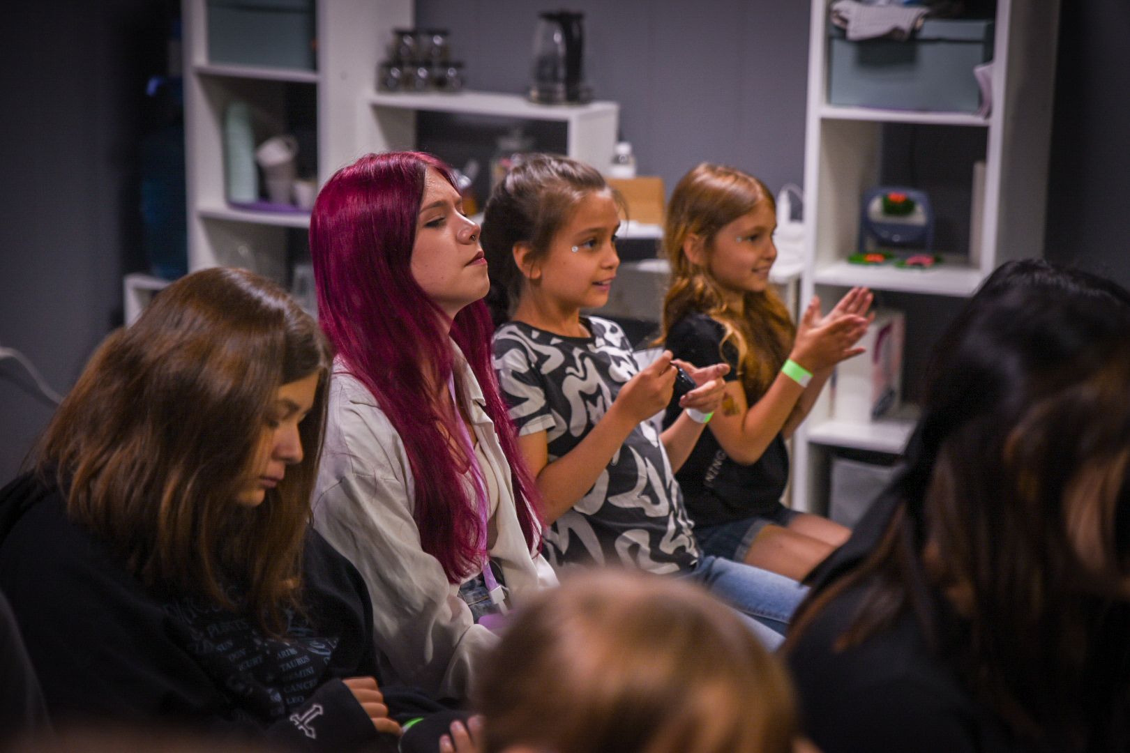 бронницы, летний лагерь в бронницах , дети, молодежный лагерь яркое лето,