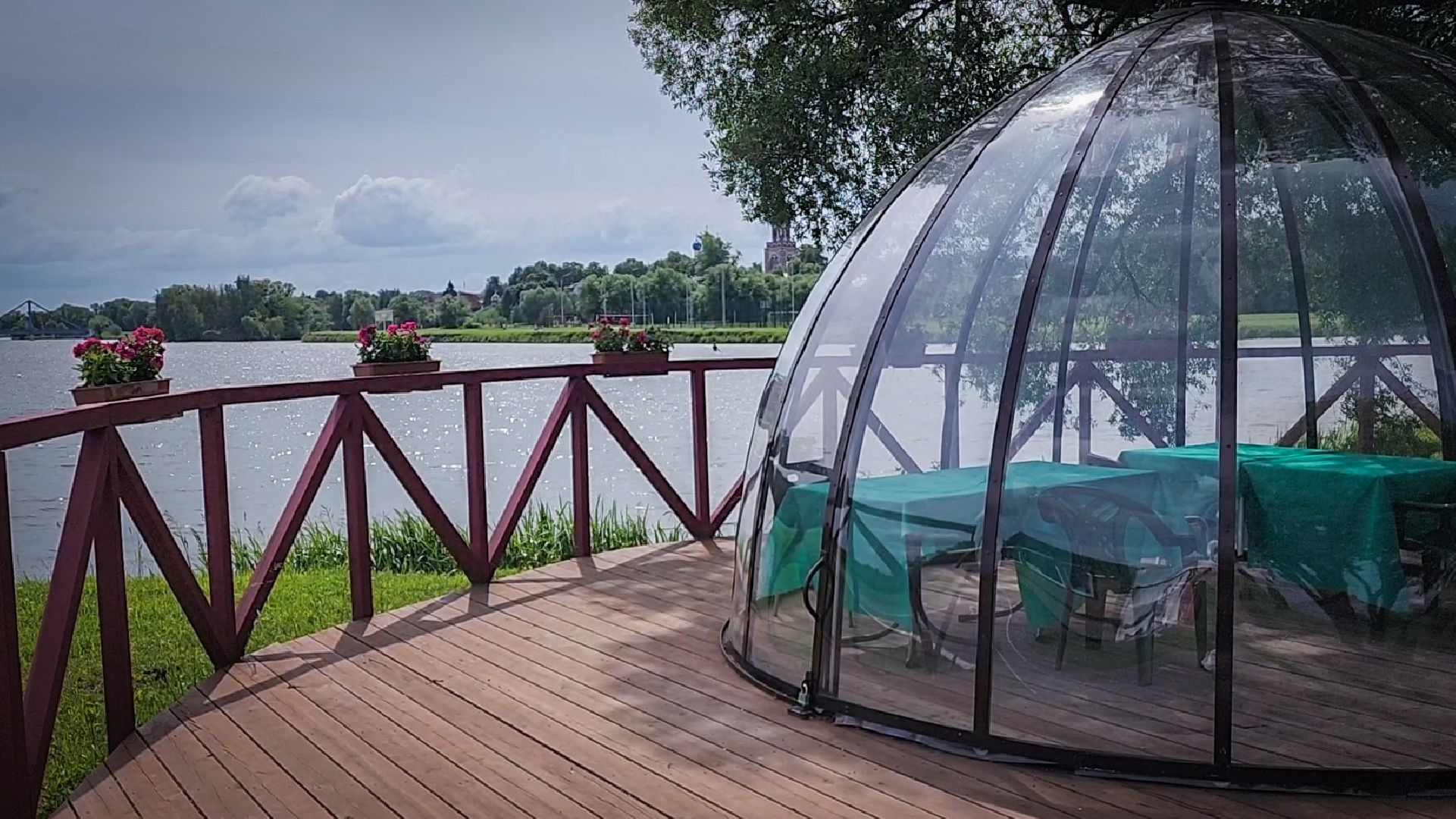 бронницы, парк бронницкий луг , цветы в парке, огород в парке бронницкий луг ,