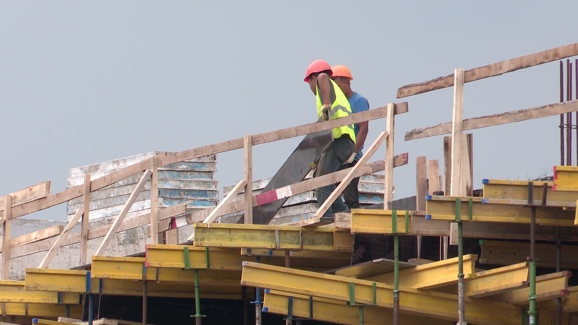 Реутов, строительство, академия Акинфеева и Чанова, футбол, поле с подогревом,