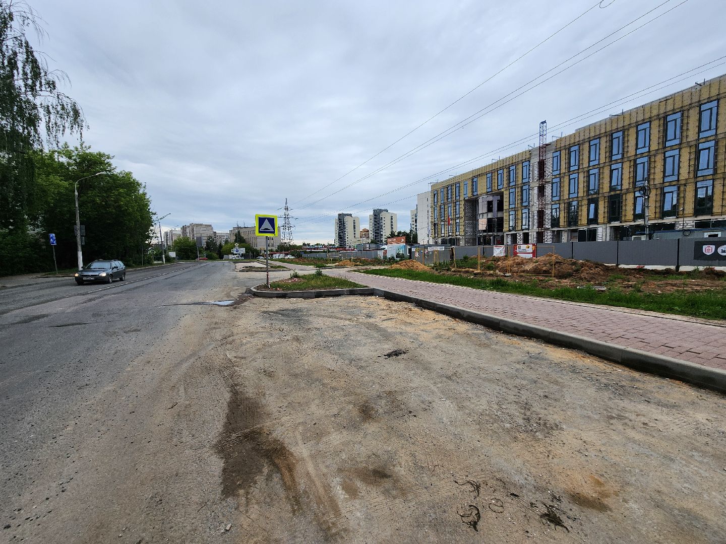 чехов, улица мира, дорожный ремонт, обновление тротуара, проезжая часть, замена покрытия, обустройство парковок, автостоянки, госпрограмма московской области,  развитие дорожного комплекса,