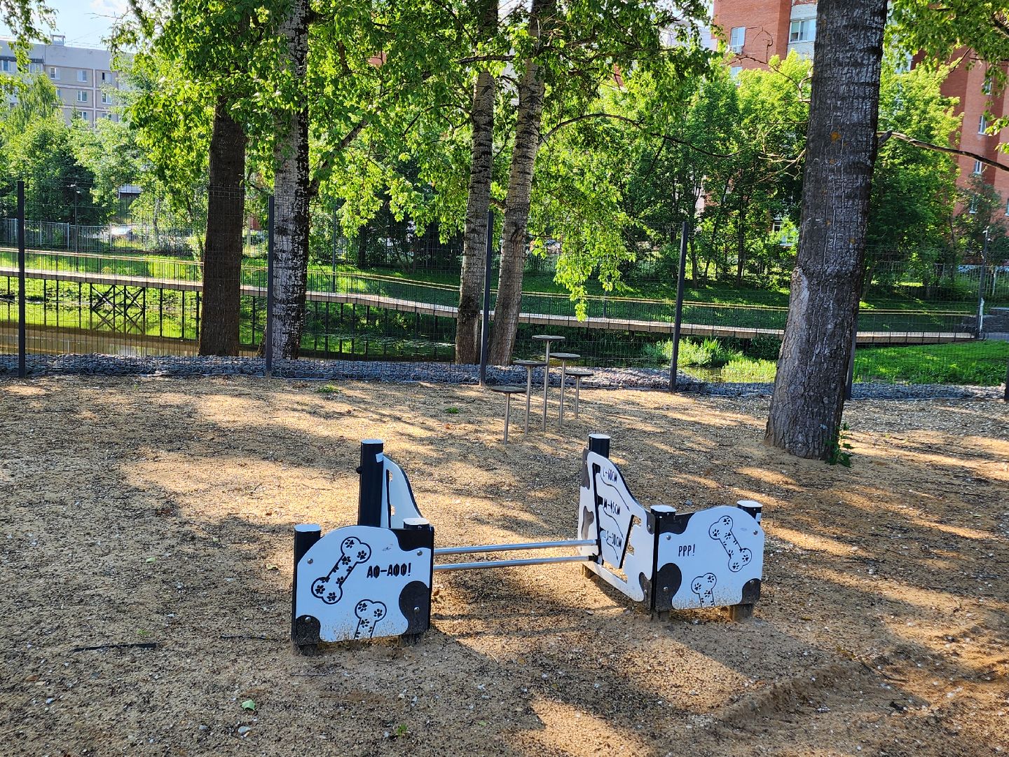 чехов, улица береговая, набережная реки теребенка, благоустройство, реконструкция, обновление, спортивные площадки, детские площадки, игровые комплексы, тренажеры, настольный теннис, место для выгула собак, смотровая площадка, госпрограмма московской области, формирование комфортной городской среды,