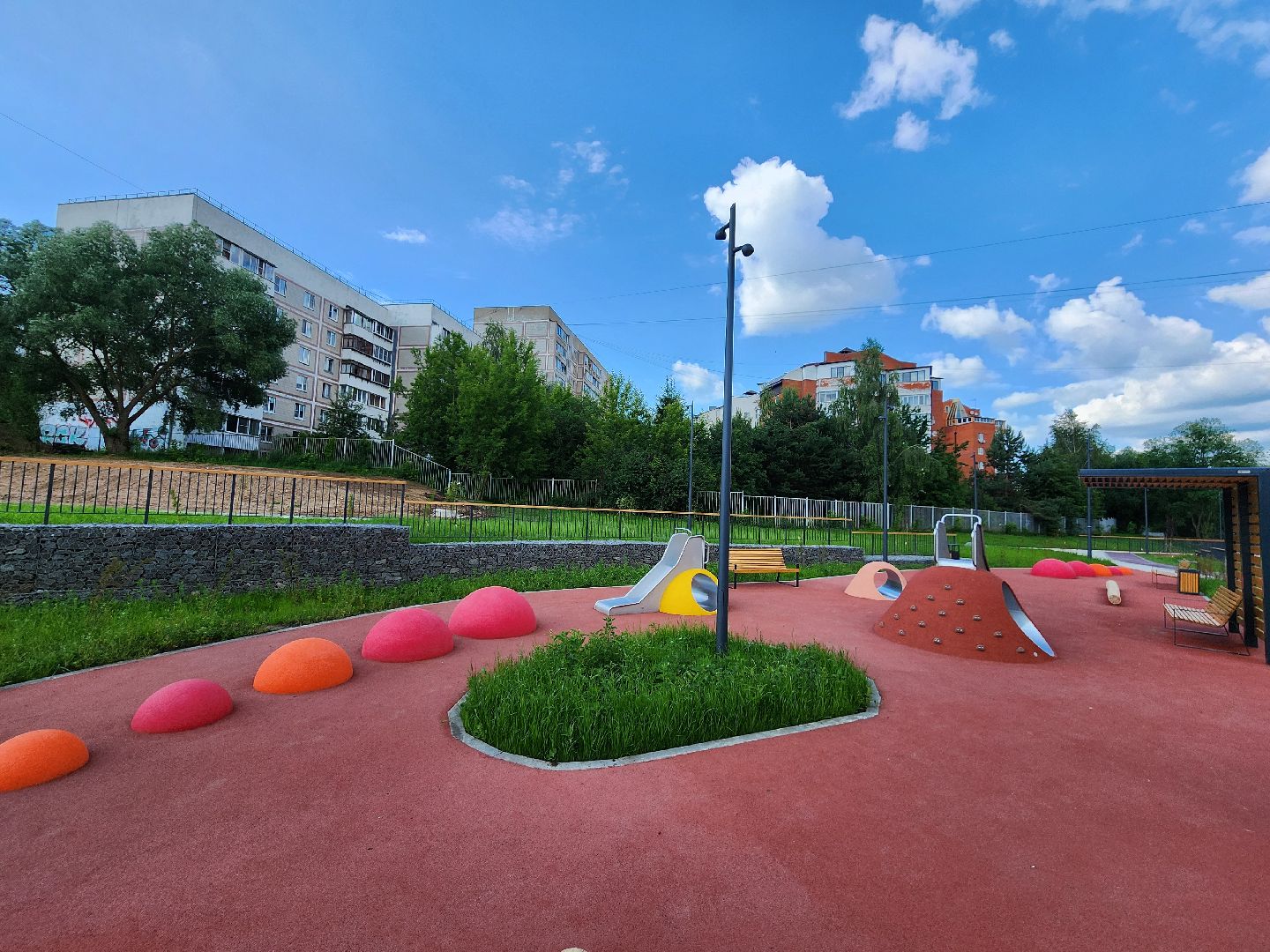 чехов, улица береговая, набережная реки теребенка, благоустройство, реконструкция, обновление, спортивные площадки, детские площадки, игровые комплексы, тренажеры, настольный теннис, место для выгула собак, смотровая площадка, госпрограмма московской области, формирование комфортной городской среды,