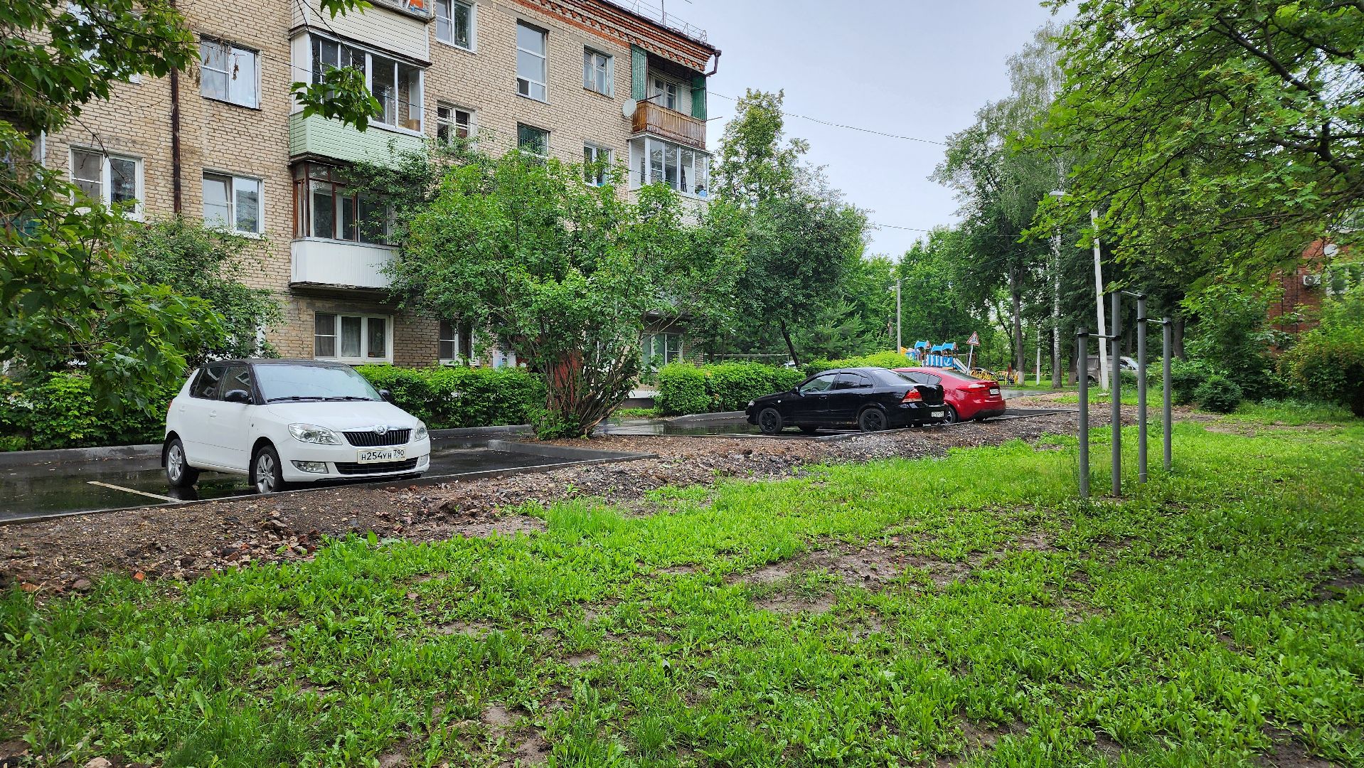 кашира, благоустройство, ожерелье, дворы, комплексное благоустройство двора, программа губернатора, асфальт, бордюры, парковка,