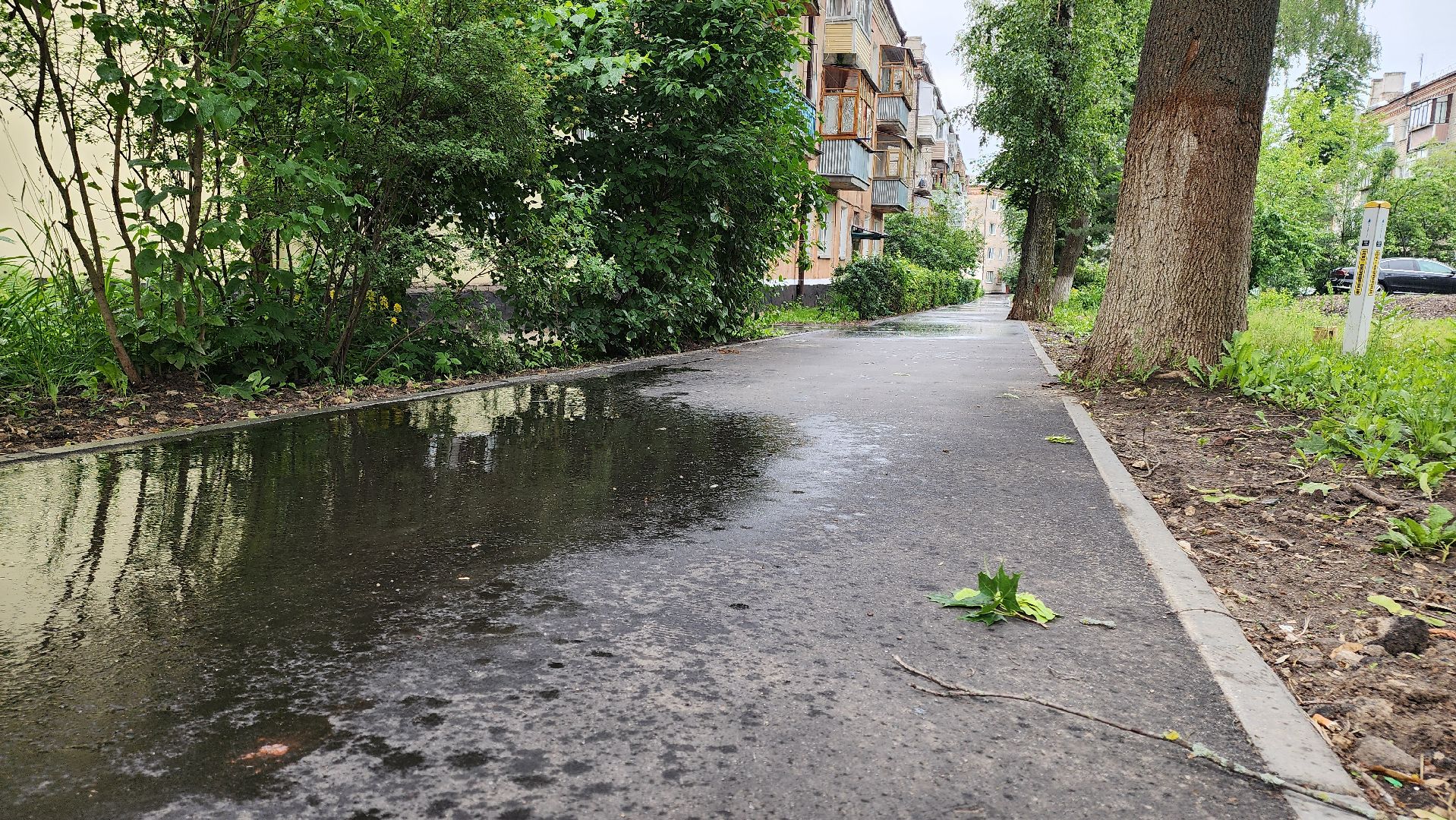 кашира, благоустройство, ожерелье, дворы, комплексное благоустройство двора, программа губернатора, асфальт, бордюры, парковка,