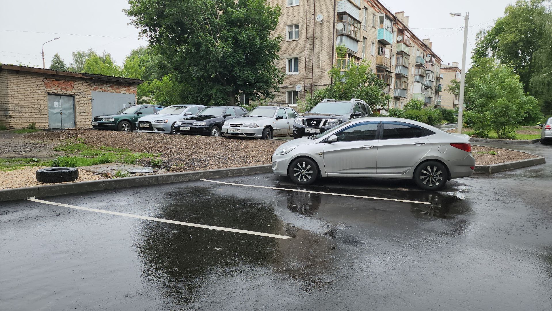 кашира, благоустройство, ожерелье, дворы, комплексное благоустройство двора, программа губернатора, асфальт, бордюры, парковка,