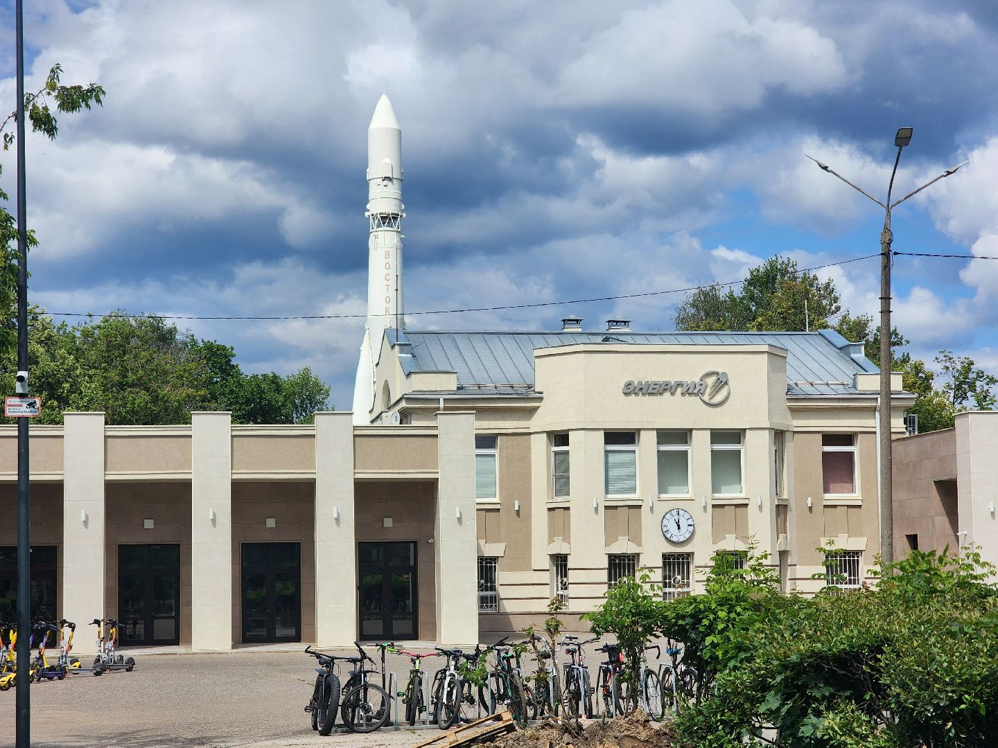 королёв, сквер у проходной ркк энергия, благоустройство в королеве, губернатор московской области,