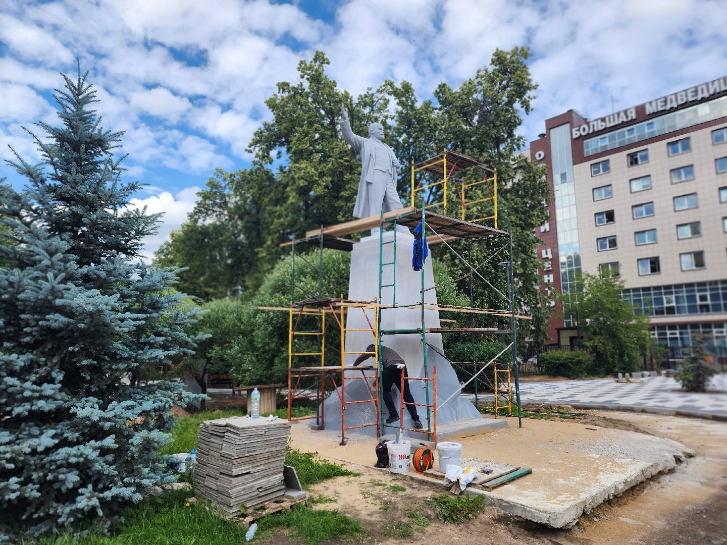 королёв, сквер у проходной ркк энергия, благоустройство в королеве, губернатор московской области,