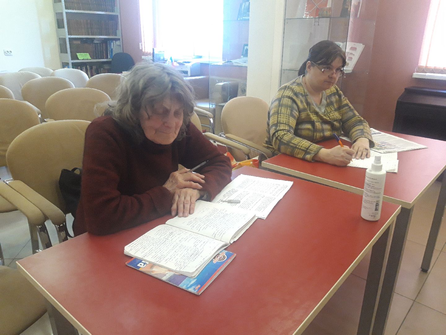 пенсионеры, доброе дело,