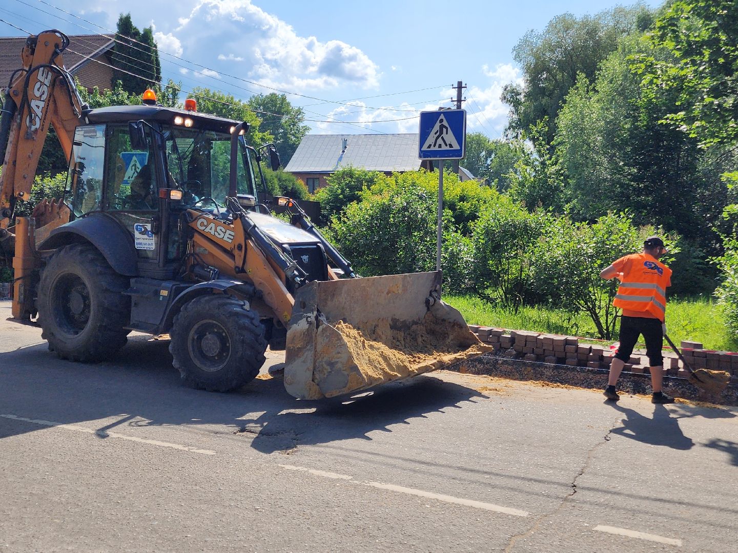 чехов, улица лопасненских ополченцев, дорожный ремонт, укладка бордюров, замена покрытия, ремонт дорог, госпрограмма московской области, развитие дорожного комплекса ,