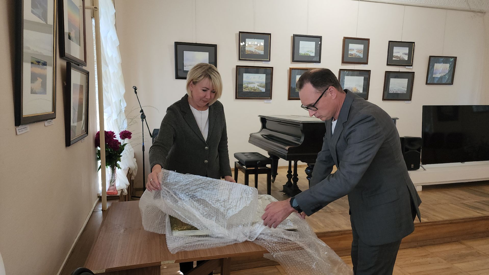 кашира, благотворители, экспонат , дар музею, картина, краеведческий музей, история,