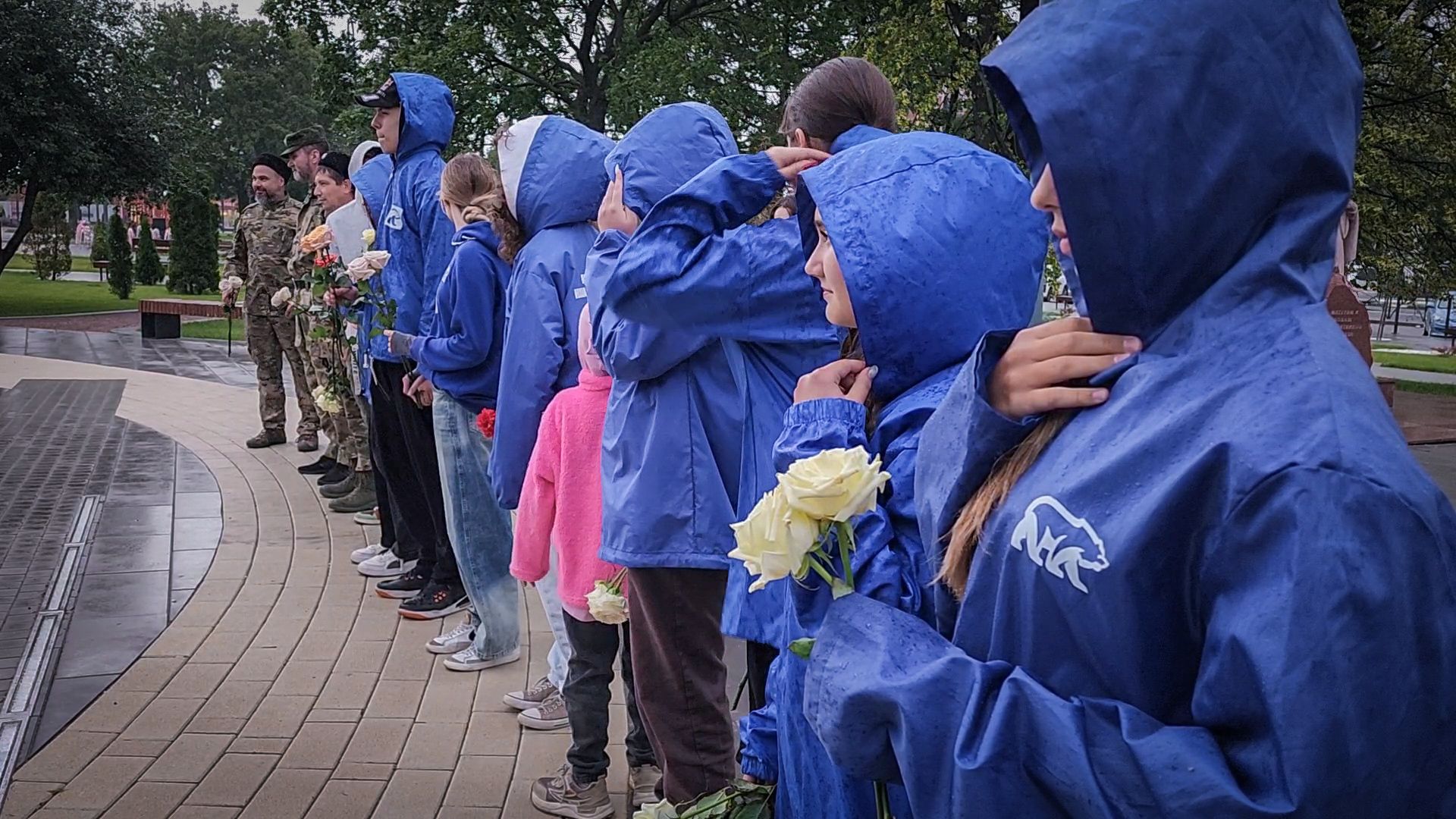 бронницы, памятная акция на площади имени Тимофеева , молодая гвардия бронницы, ассоциация ветеранов сво,