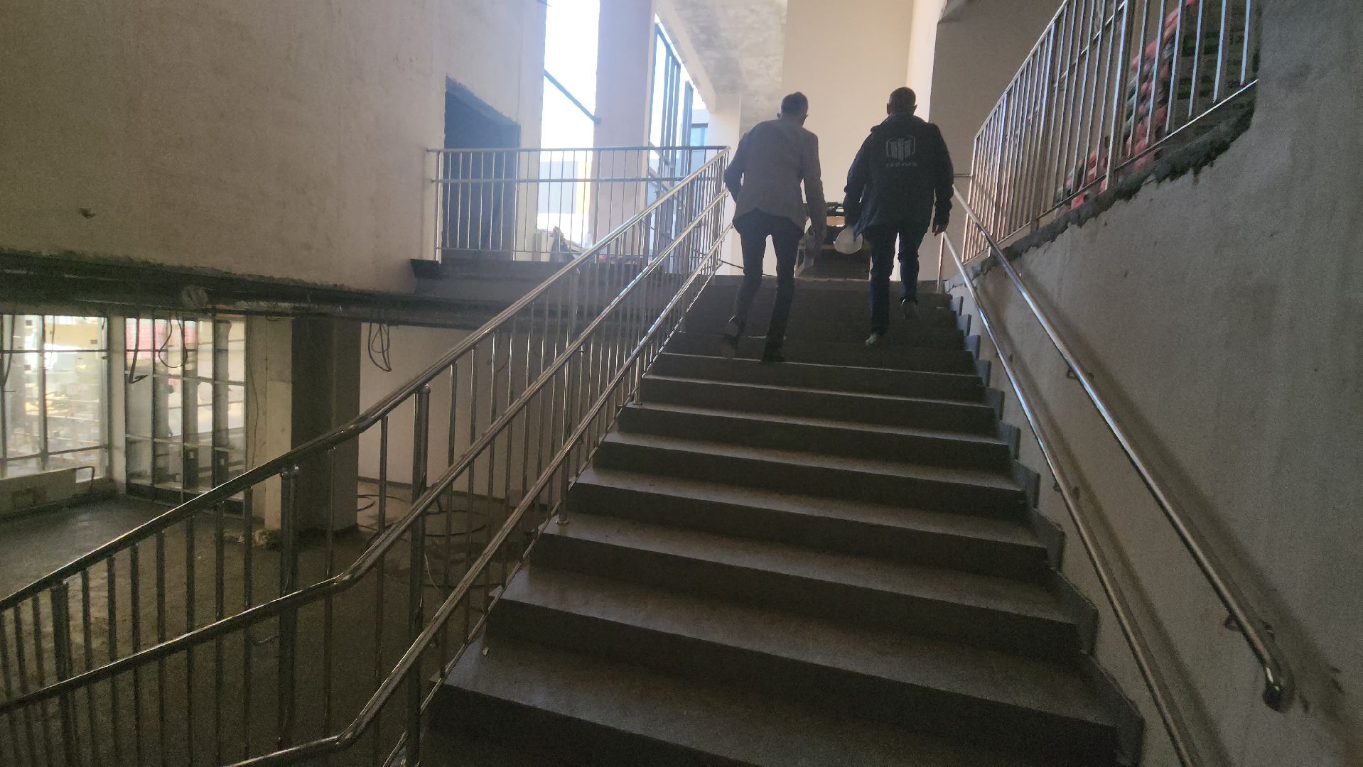 долгопрудный, школа на 550 мест, спортивная площадка, беговая дорожка, школьная библиотека,