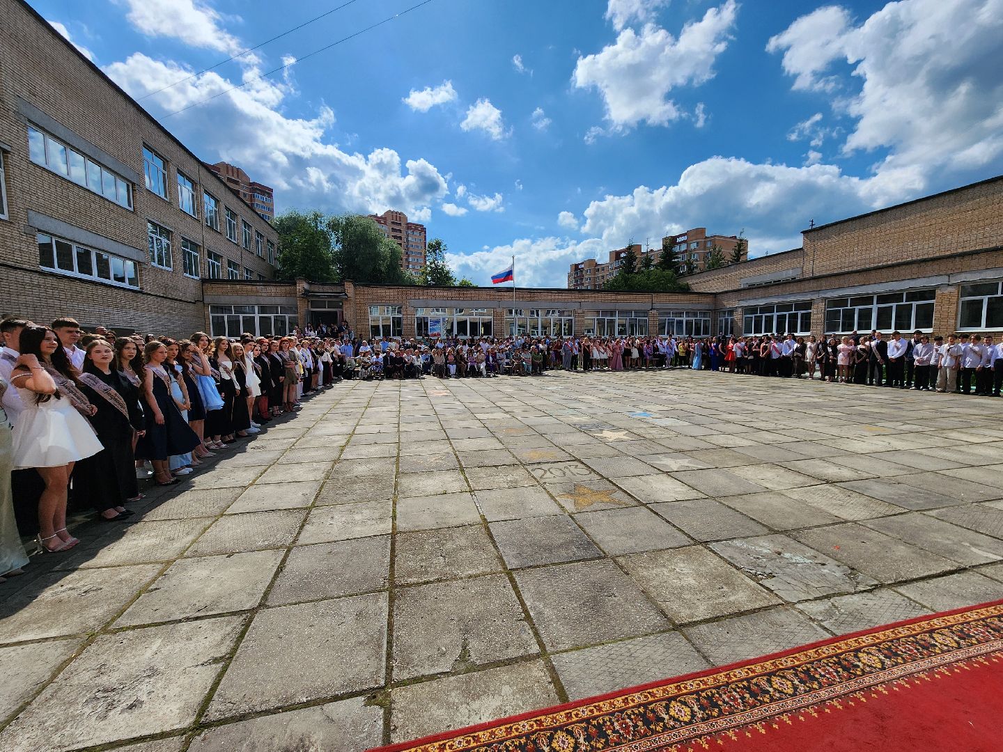 чехов, гимназия 2, девятиклассники, выпускной бал, аттестаты об общем образовании, вручение аттестатов, директор гимназии марина тарасова, поздравления, педагоги, родители, отличники, победители и призеры олимпиад,