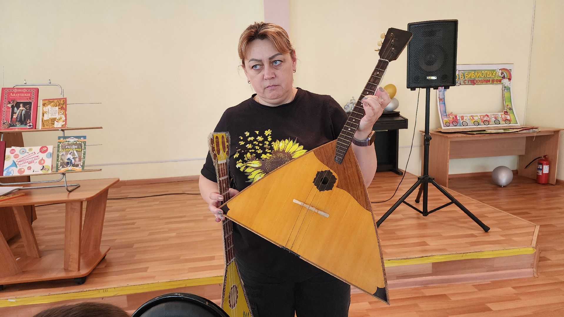 кашира, дети, лагерь, библиотека, балалайка, народные инструменты,