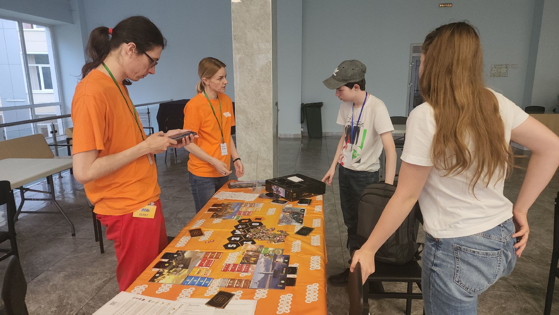 долгопрудный, мфти, настолки, летние олимпиадные школы, игротека, школьники,