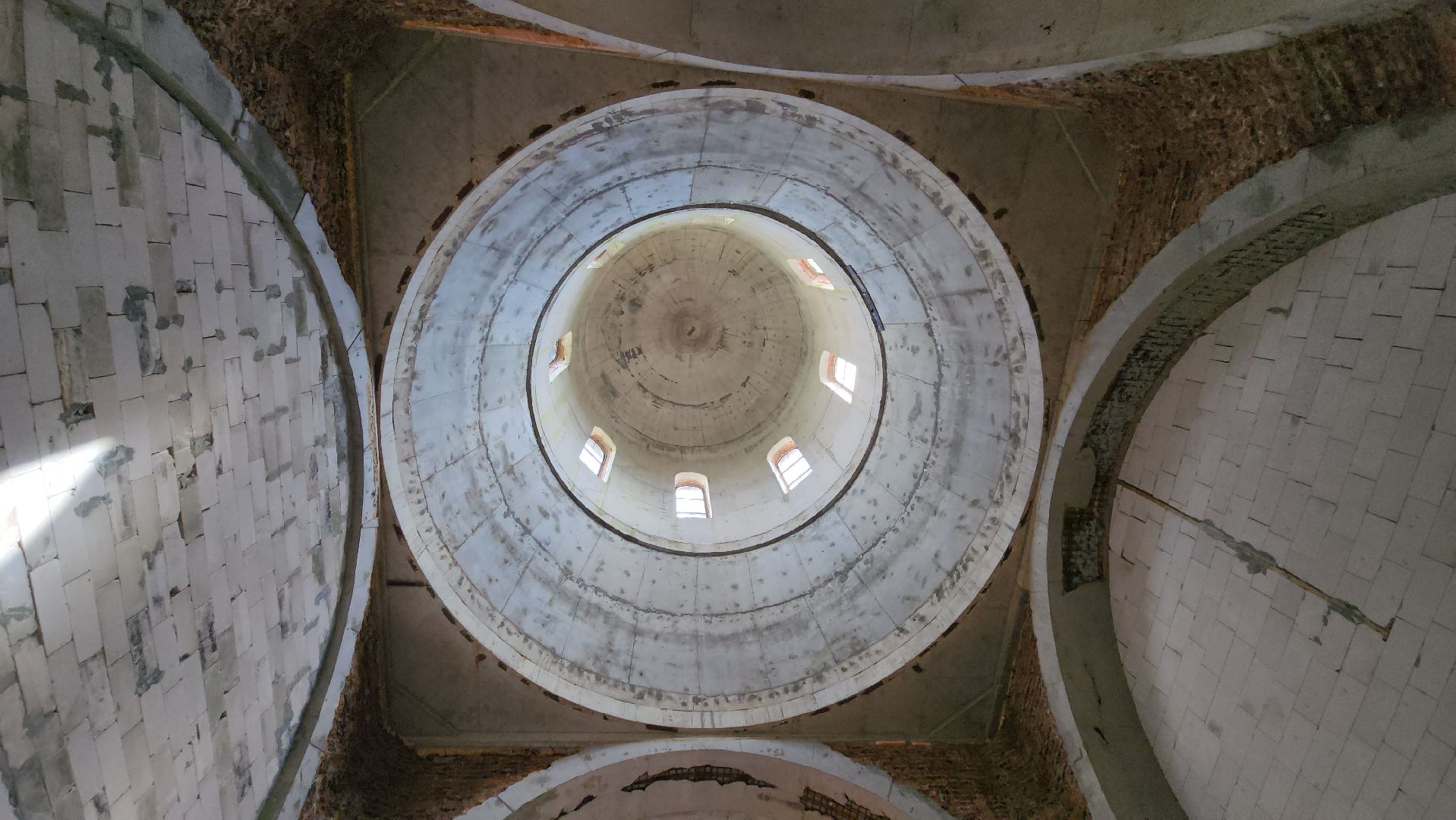 Купол над храмом, Лобня, Церковь ,