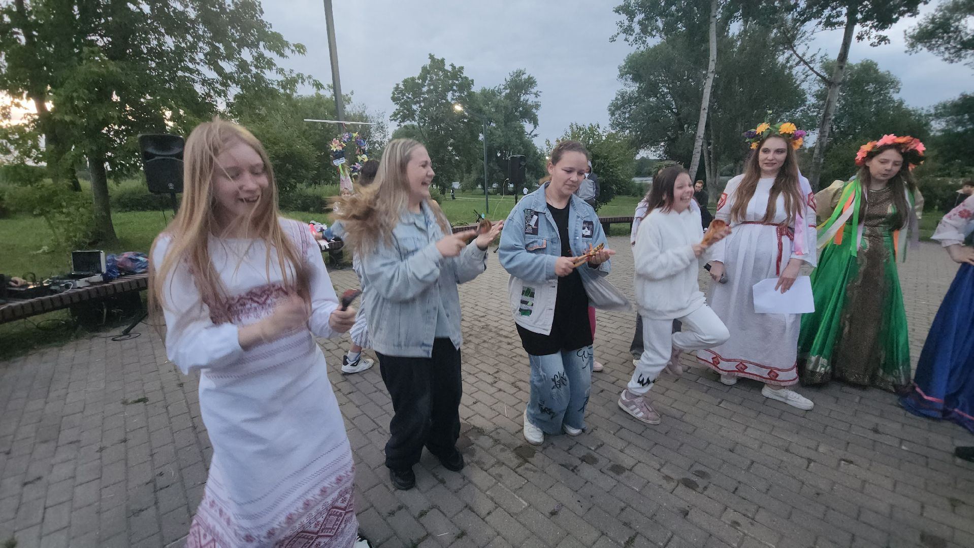 долгопрудный, кмц долгопрудный, Иван-Купала, славянские традиции, парк мысово,венки, костер,