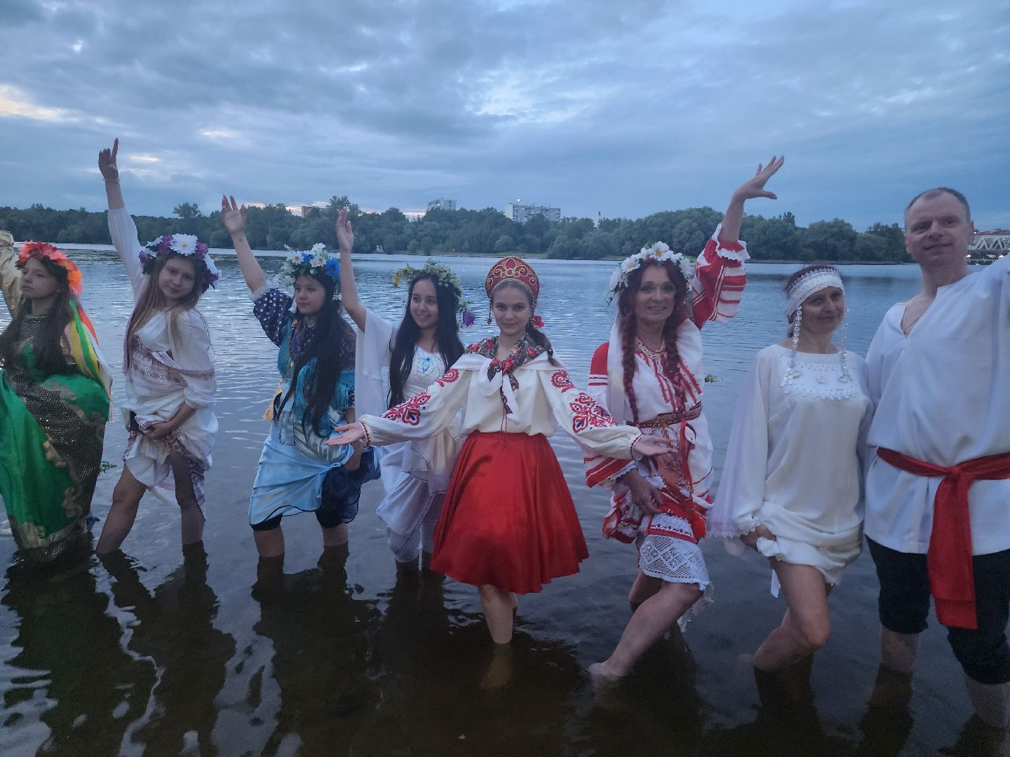 долгопрудный, кмц долгопрудный, Иван-Купала, славянские традиции, парк мысово,венки, костер,