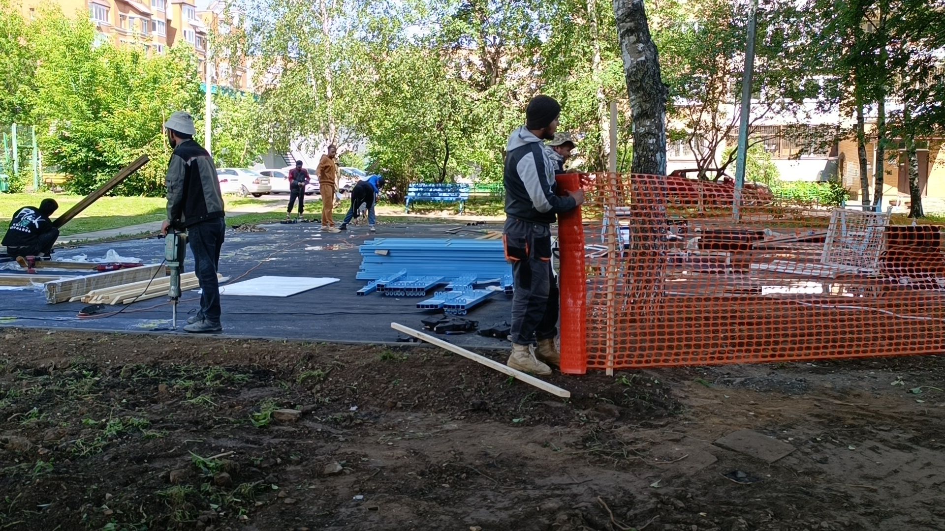 детская  площадка, лобня, двор,