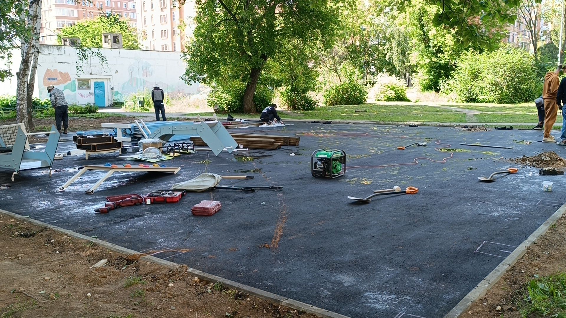 детская  площадка, лобня, двор,