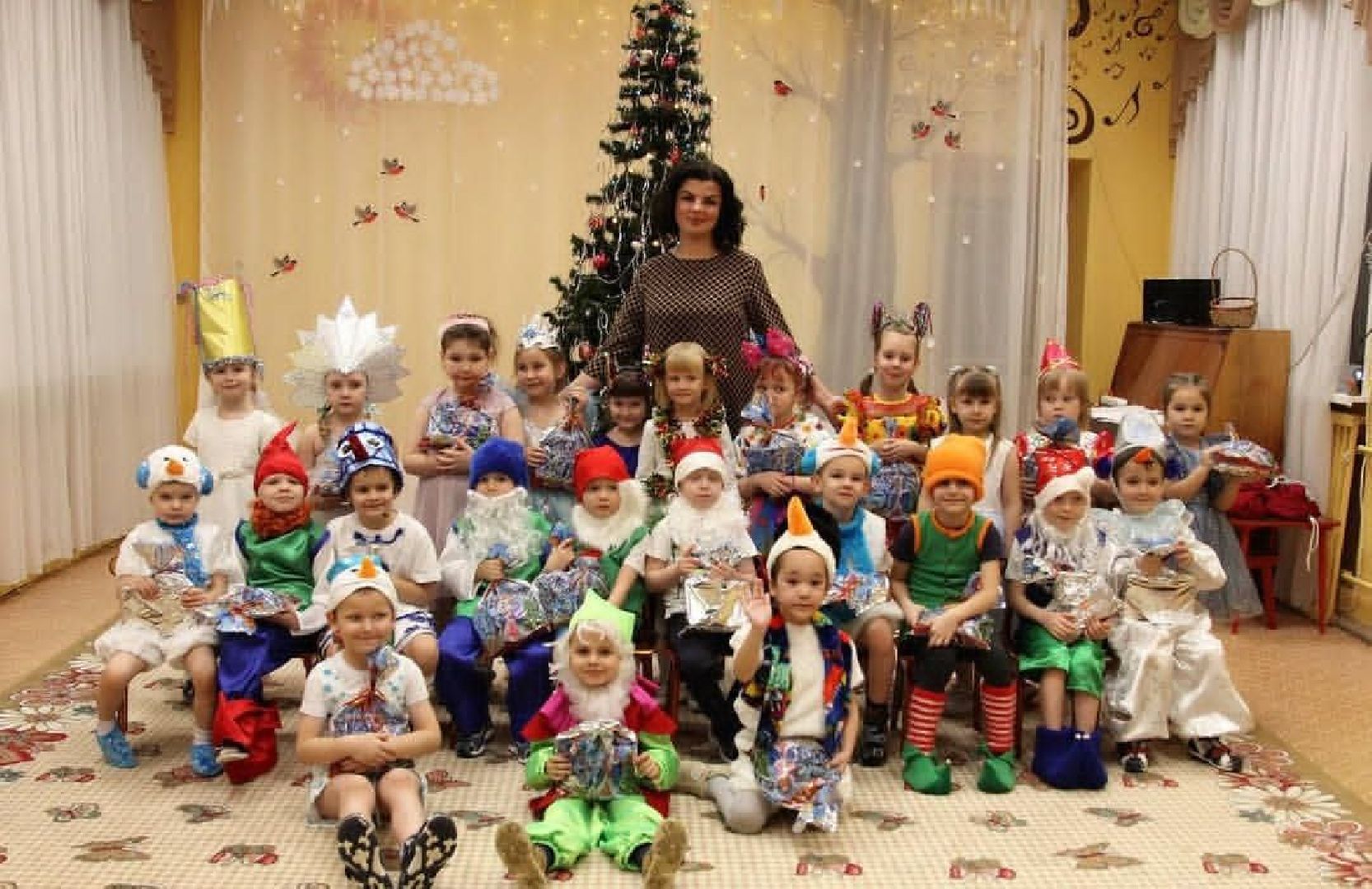 чехов, гимназия 7, дошкольное отделение,  заместитель директора гимназии, елена каргашилова, победитель муниципального этапа конкурса, премия губернатора московской области, номинация дебют, образование,биография, достижения, инновационные технологии, умные решения, нестандартные учебные практики,