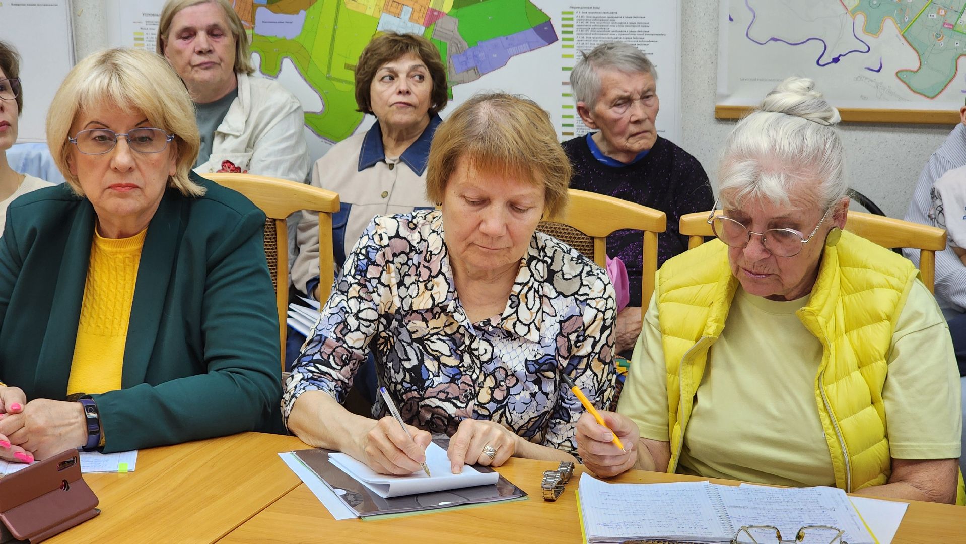 аллея славы, протвино, круглый стол,