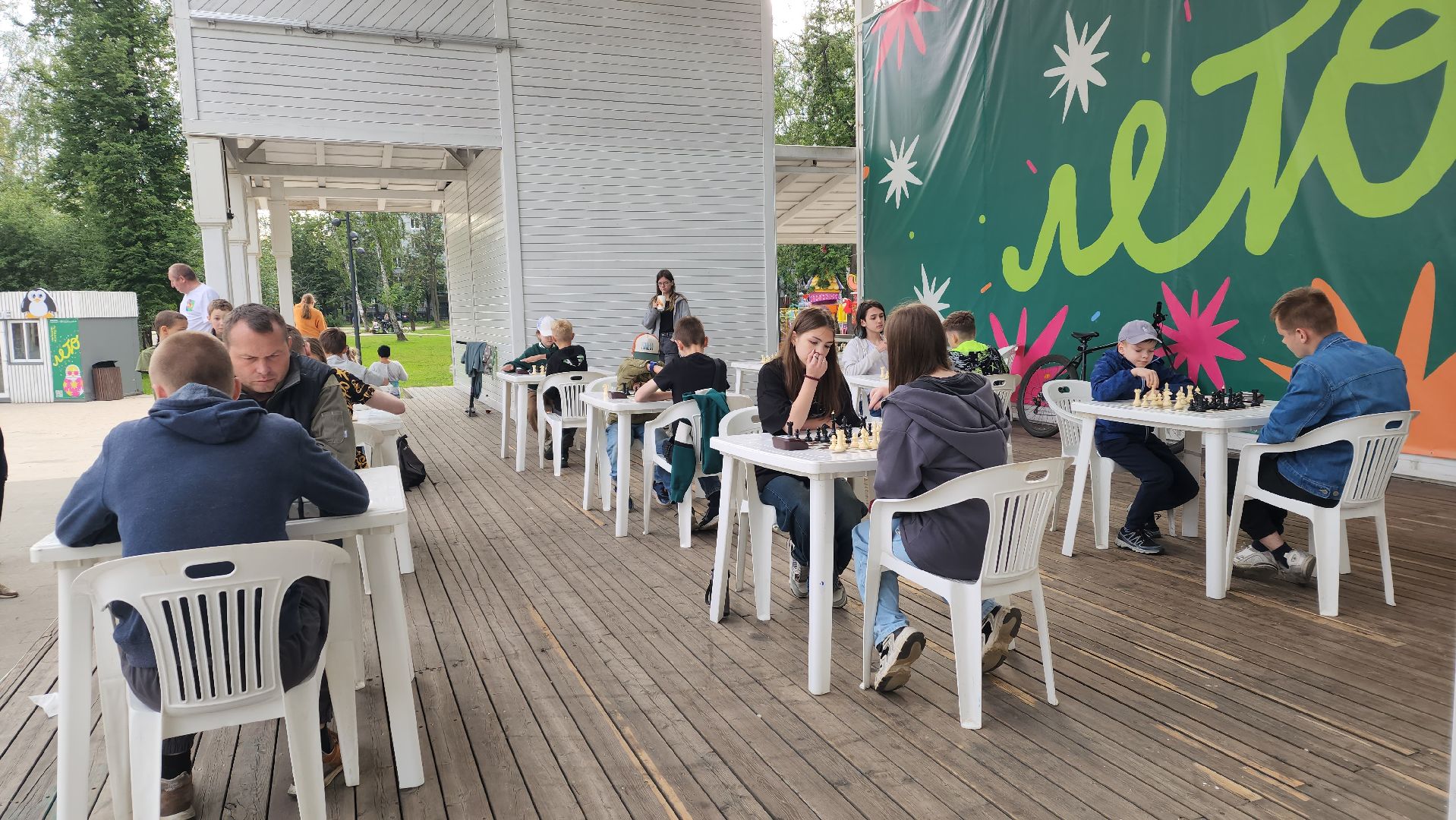 вертикалки, шахматы, турнир, центральный парк,шахматы для детей, шахматный турнир,лето, шахматисты,спорт,