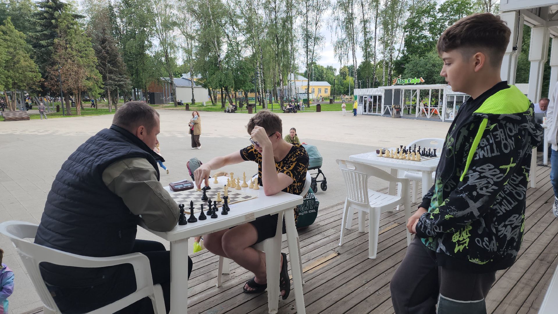 вертикалки, шахматы, турнир, центральный парк,шахматы для детей, шахматный турнир,лето, шахматисты,спорт,