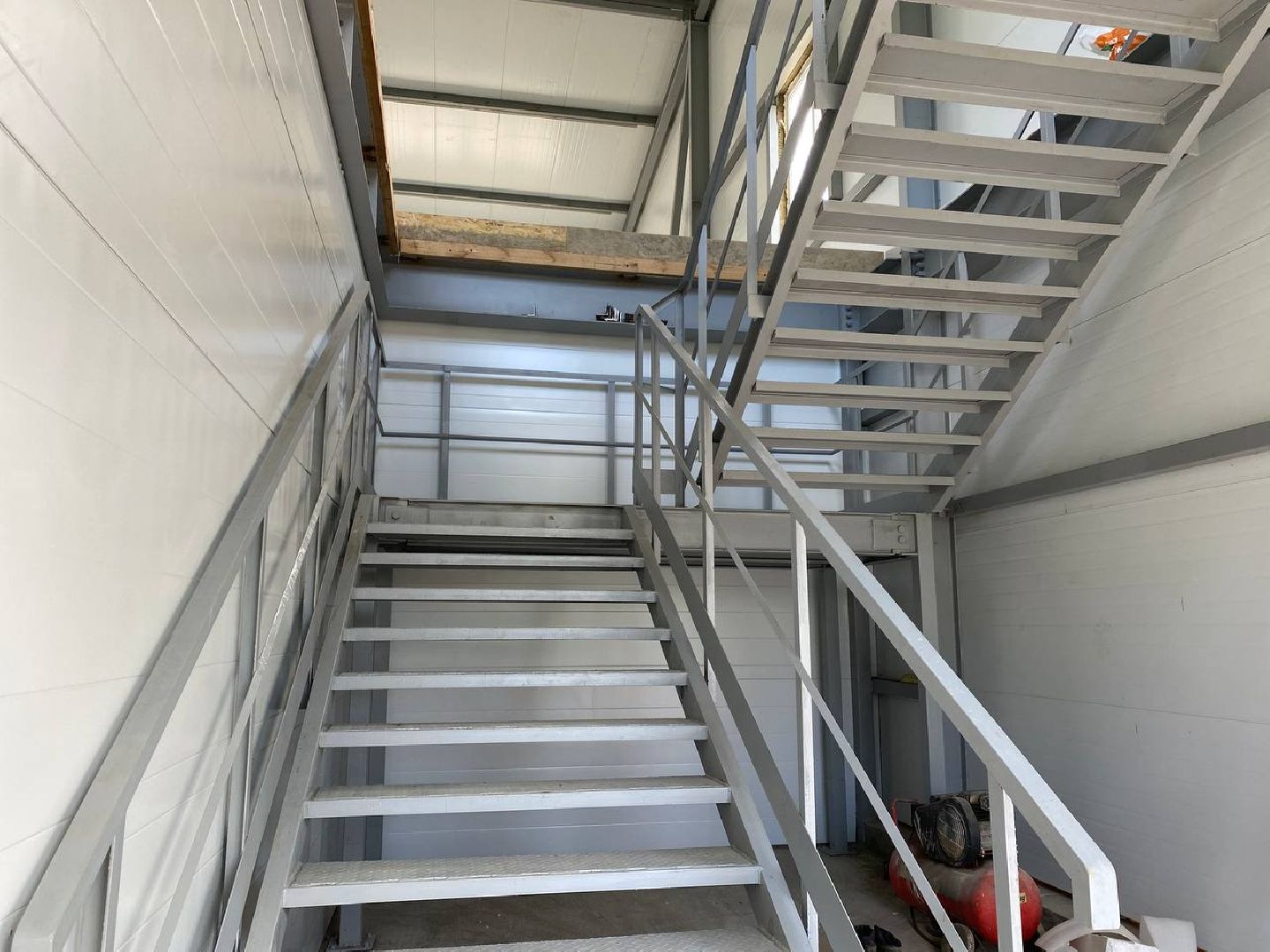 чехов, улица литейная, новое пищевое производство, строительство, внутренняя отделка, ворота, внутренние перегородки, инженерные сети, продукты здорового питания, орехи и сухофрукты, роял мубарак, компания орбита,