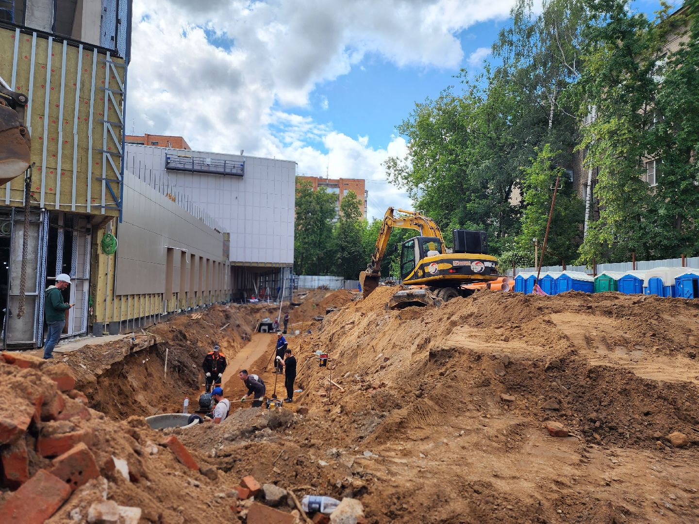 королёв, строительство пристройки на 400 мест, школа 1 в королеве ,