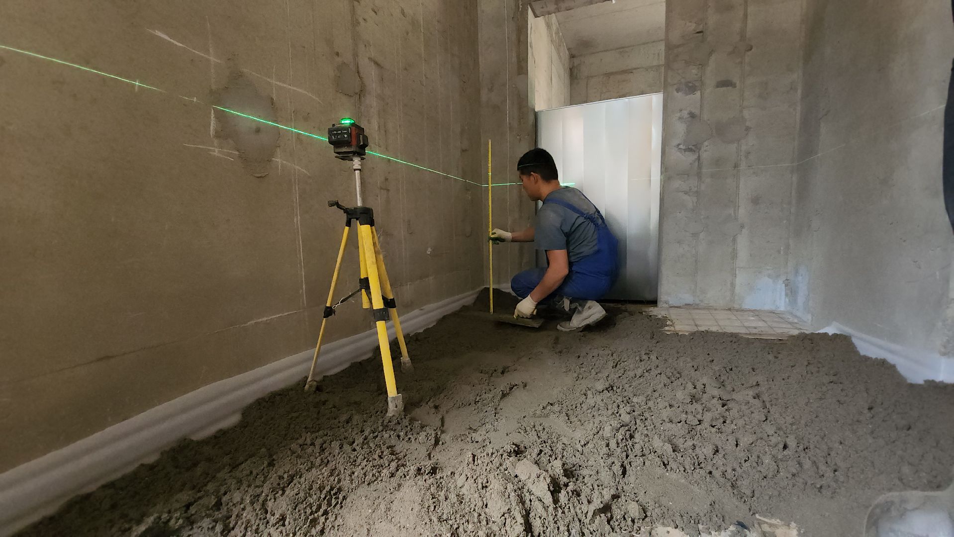 фок с бассейном, Лобня, Остекление ,Черновой пол,