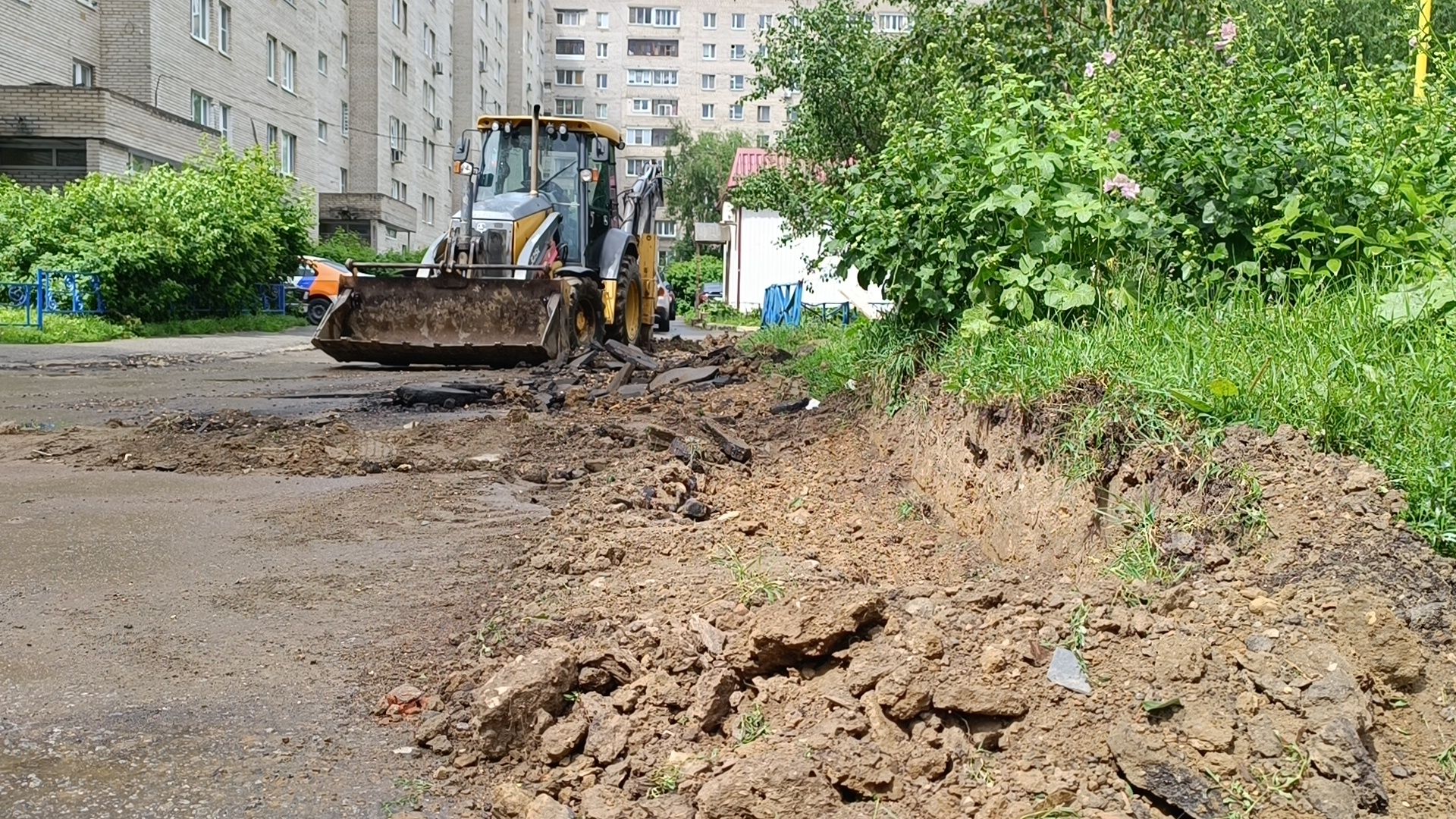 двор, лобня, кбдт,