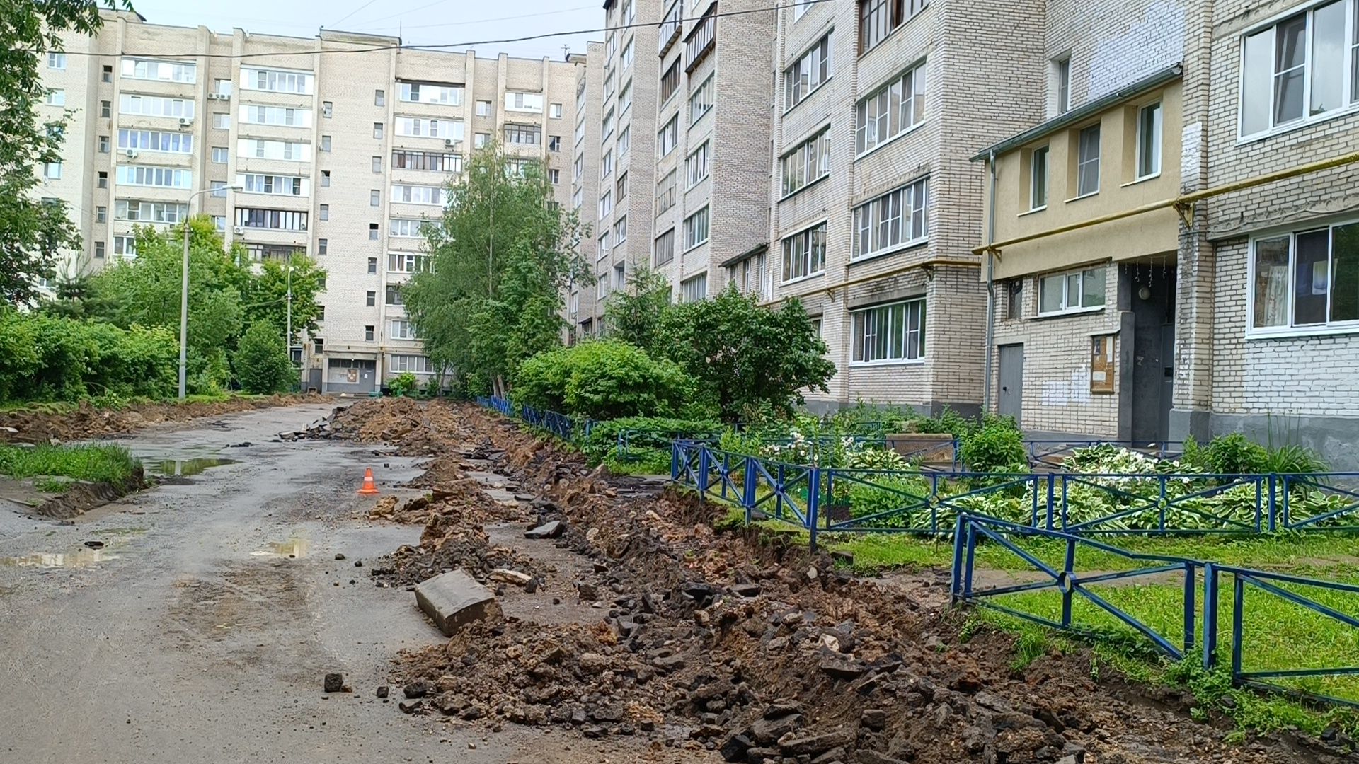 двор, лобня, кбдт,