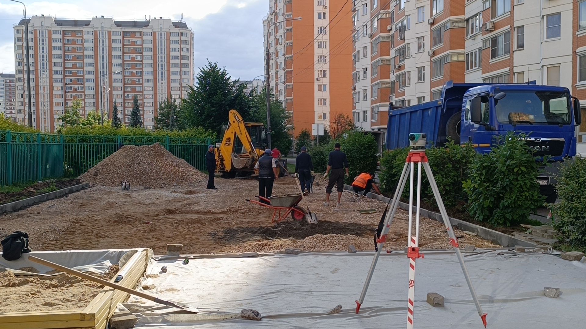 детска игровая площадка, лобня, двор,