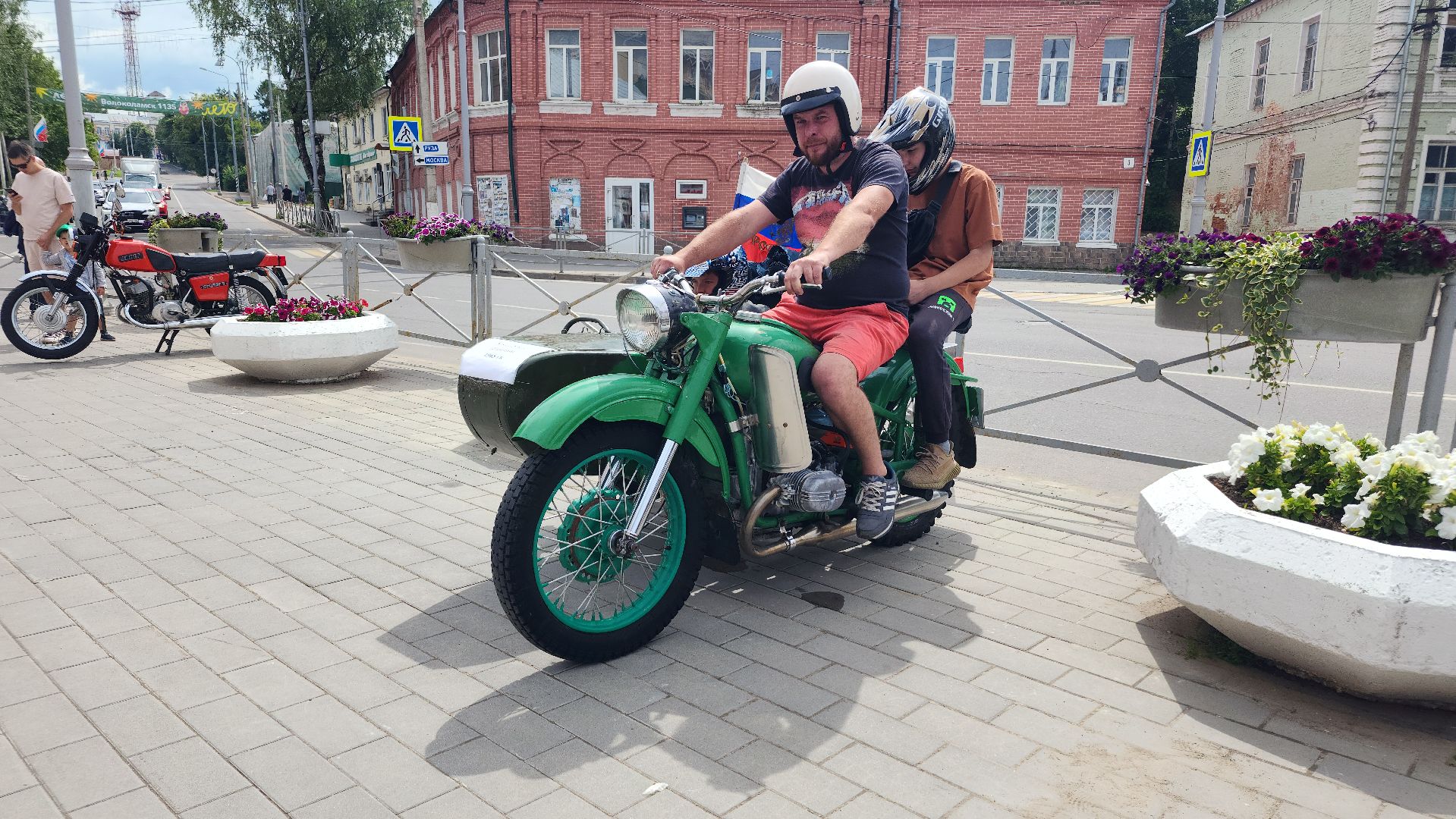 волок мотор фест 2025, волоколамск, ретро-авто, фестиваль,