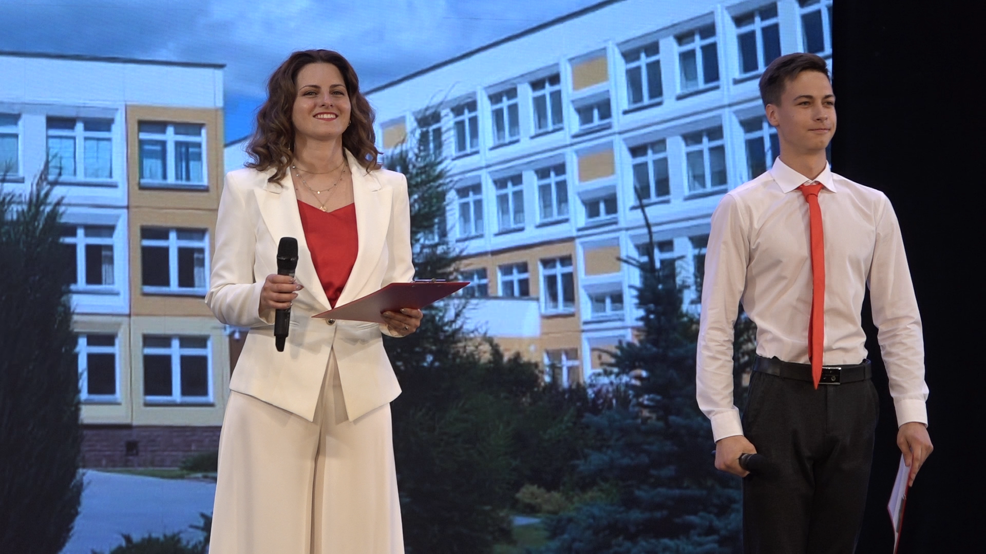 выпускной 9 класс, школа перспектива, власиха перспектива, красный аттестат, выпуск 2025,