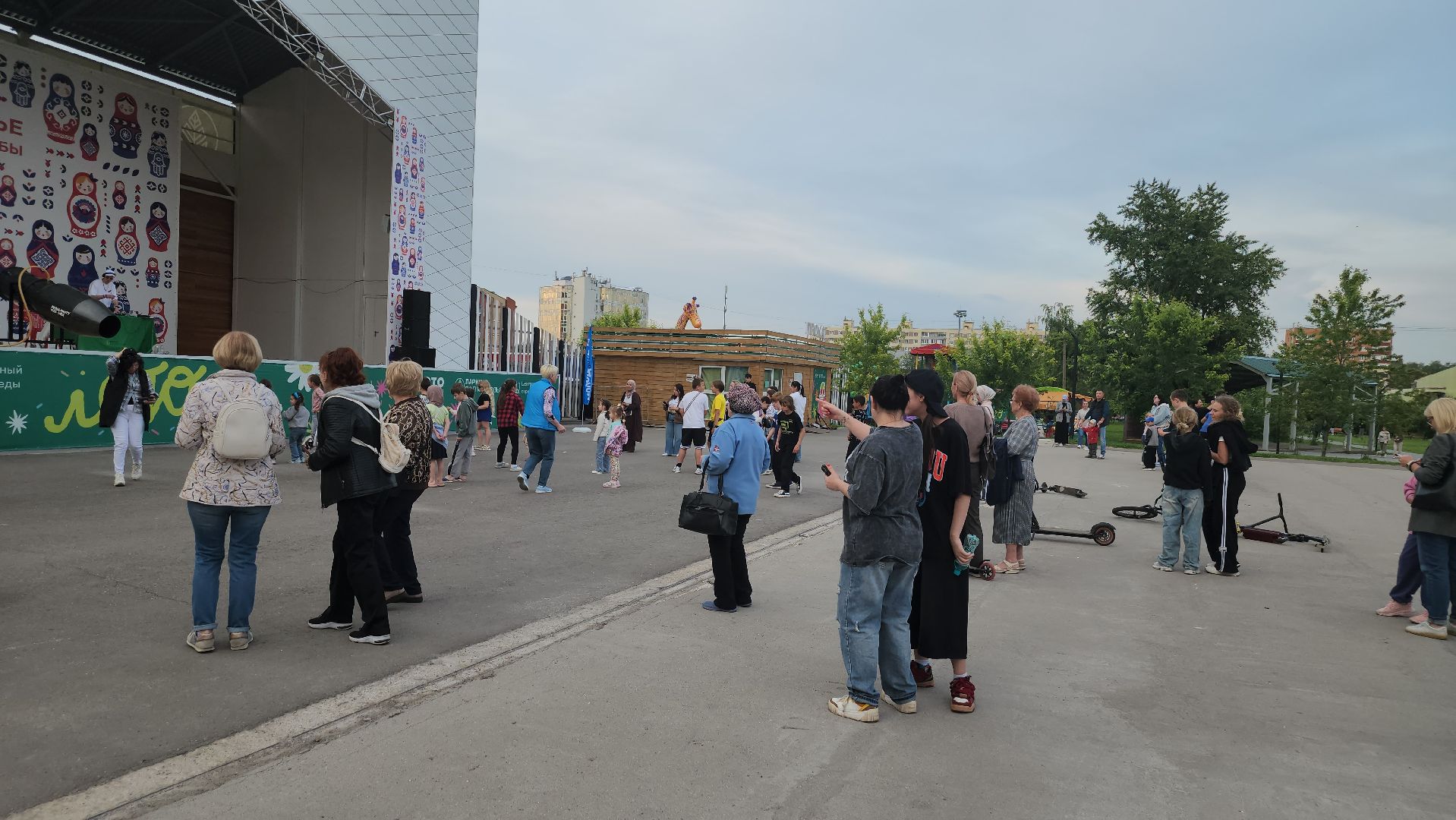 долгопрудный, день молодежи 2025, квиз, пенная вечеринка, дискотека, награждение, кмц,