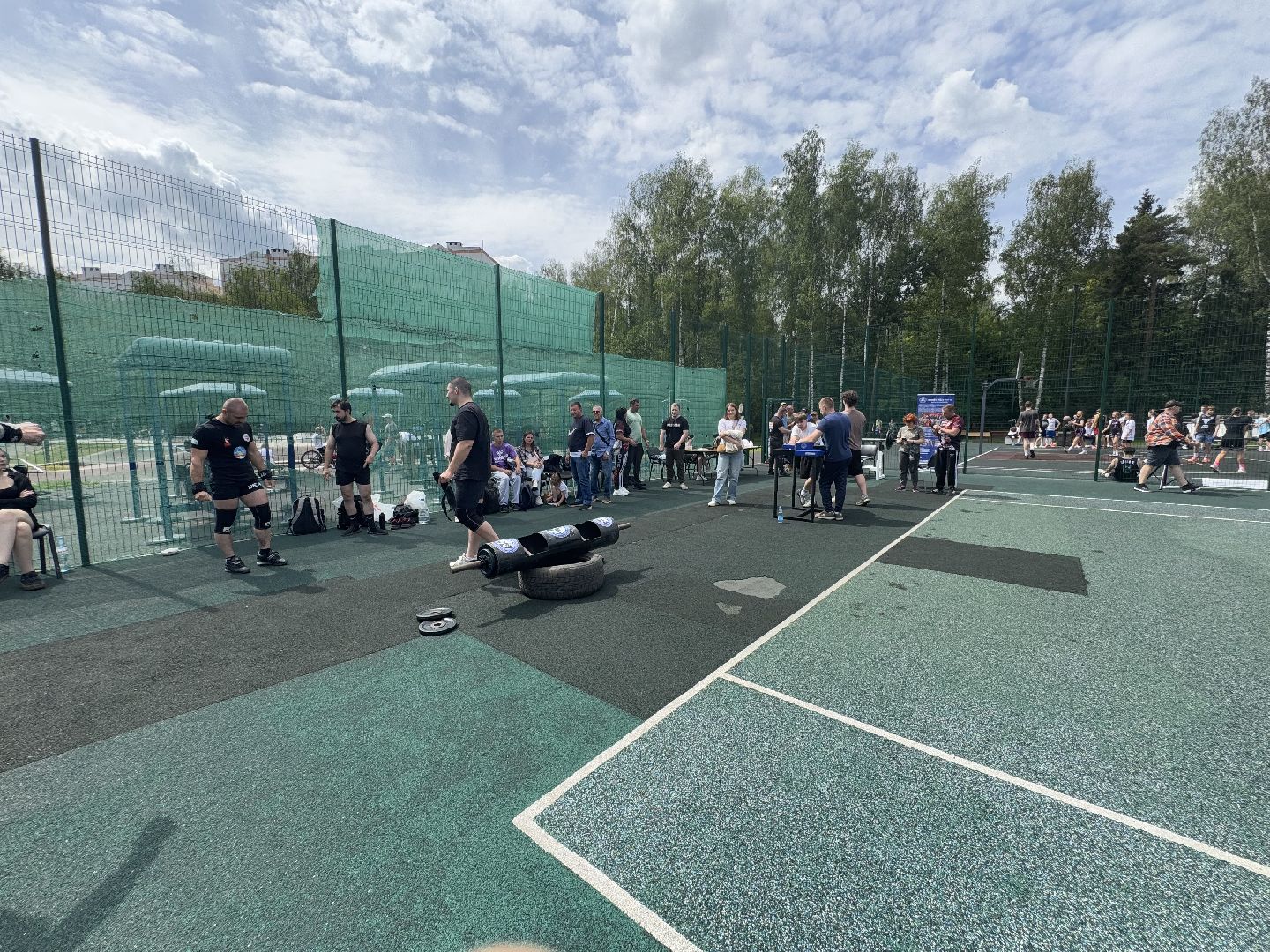 федерация силовых видов спорта Балашиха, турнир по русскому жиму, подъем богатырского бревна, балашиха, день молодежи,