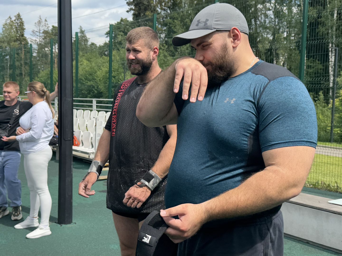 федерация силовых видов спорта Балашиха, турнир по русскому жиму, подъем богатырского бревна, балашиха, день молодежи,