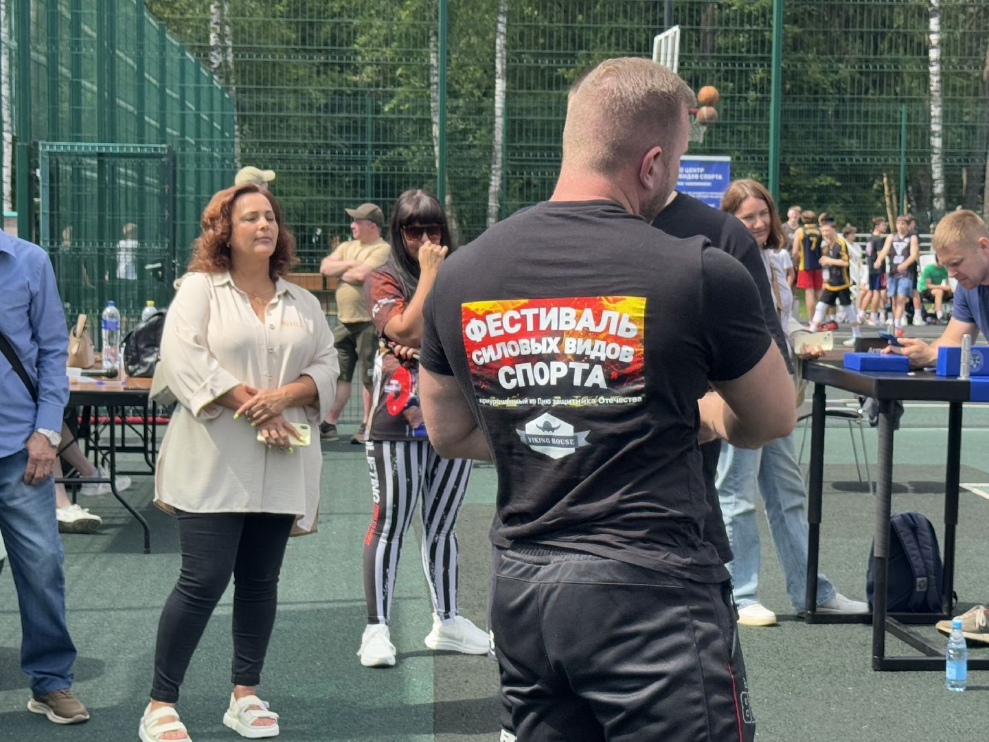 федерация силовых видов спорта Балашиха, турнир по русскому жиму, подъем богатырского бревна, балашиха, день молодежи,